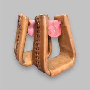 Estribo em Couro Largo com Tento PHEB001